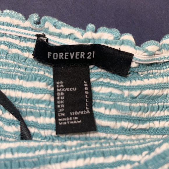 FOREVER 21- Strapless Crop Top - Picture 2 of 2